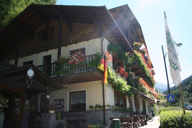 Hotel Daniela Bormio Kültér fotó