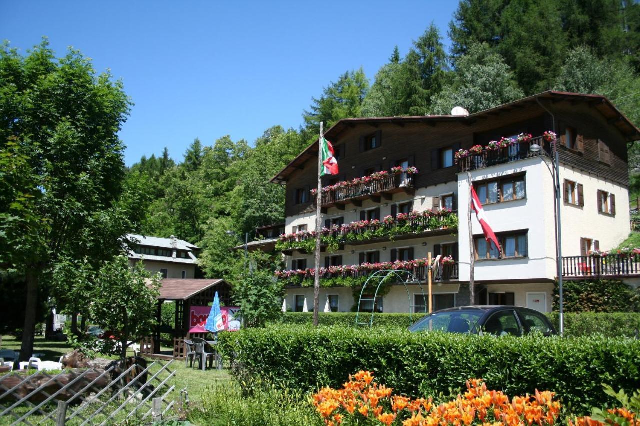 Hotel Daniela Bormio Kültér fotó